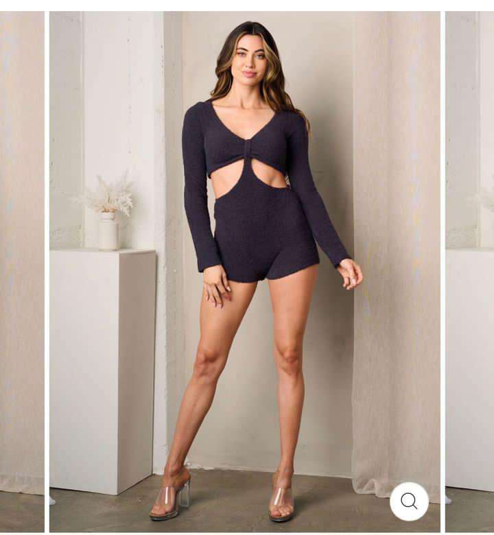 WOMEN'S LONG SLEEVE CUT OUT ROMPER